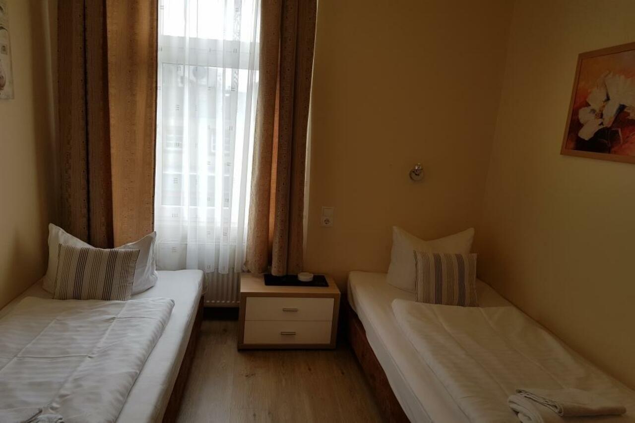 Hotel Garni Djaran Offenbach am Main Exterior foto
